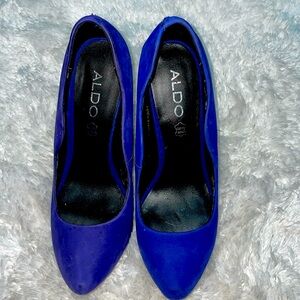 Aldo brand, royal blue and black heels. 8.5us